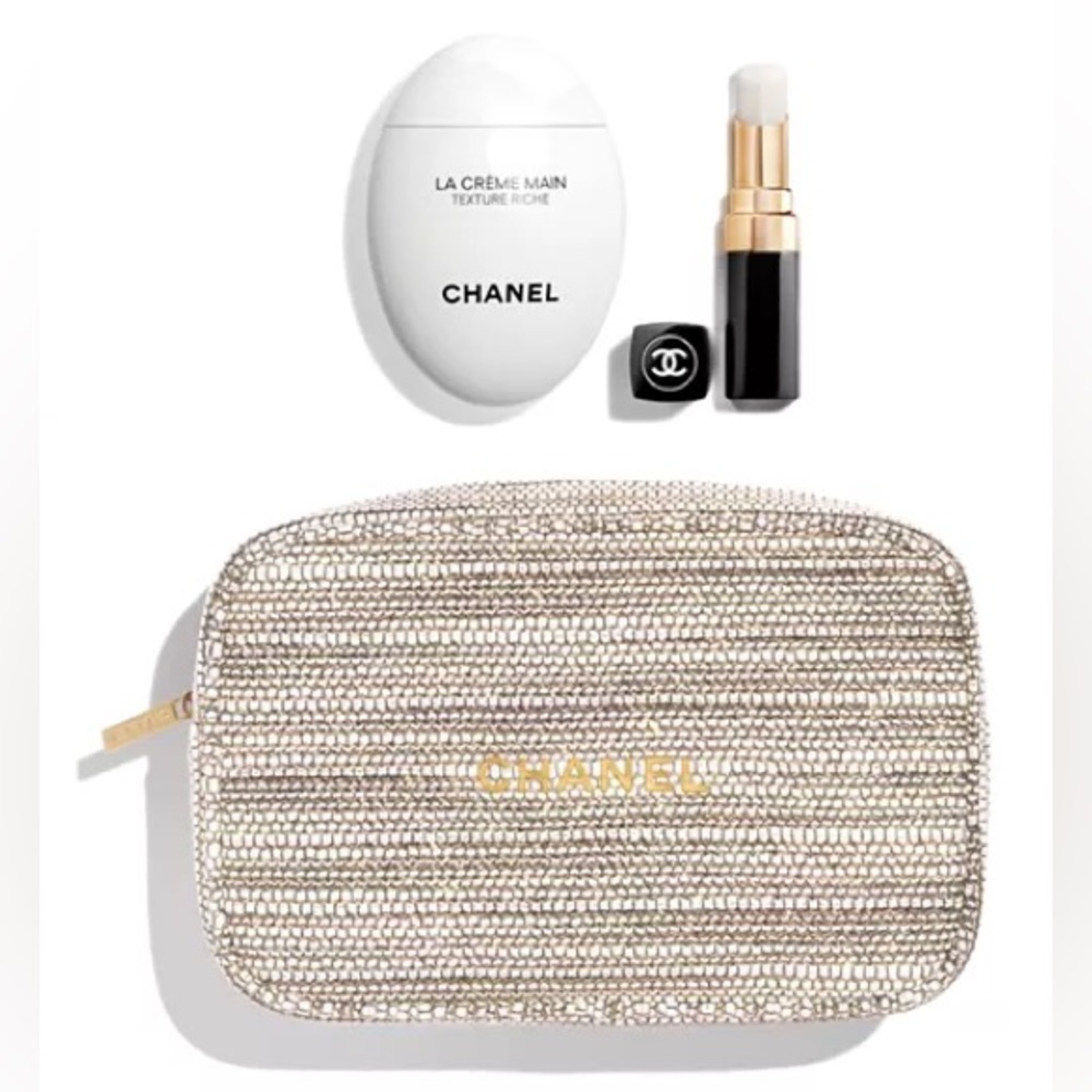 CHANEL Hydration on Hand Essentials Beauty Skincare Holiday Gift Set Bag